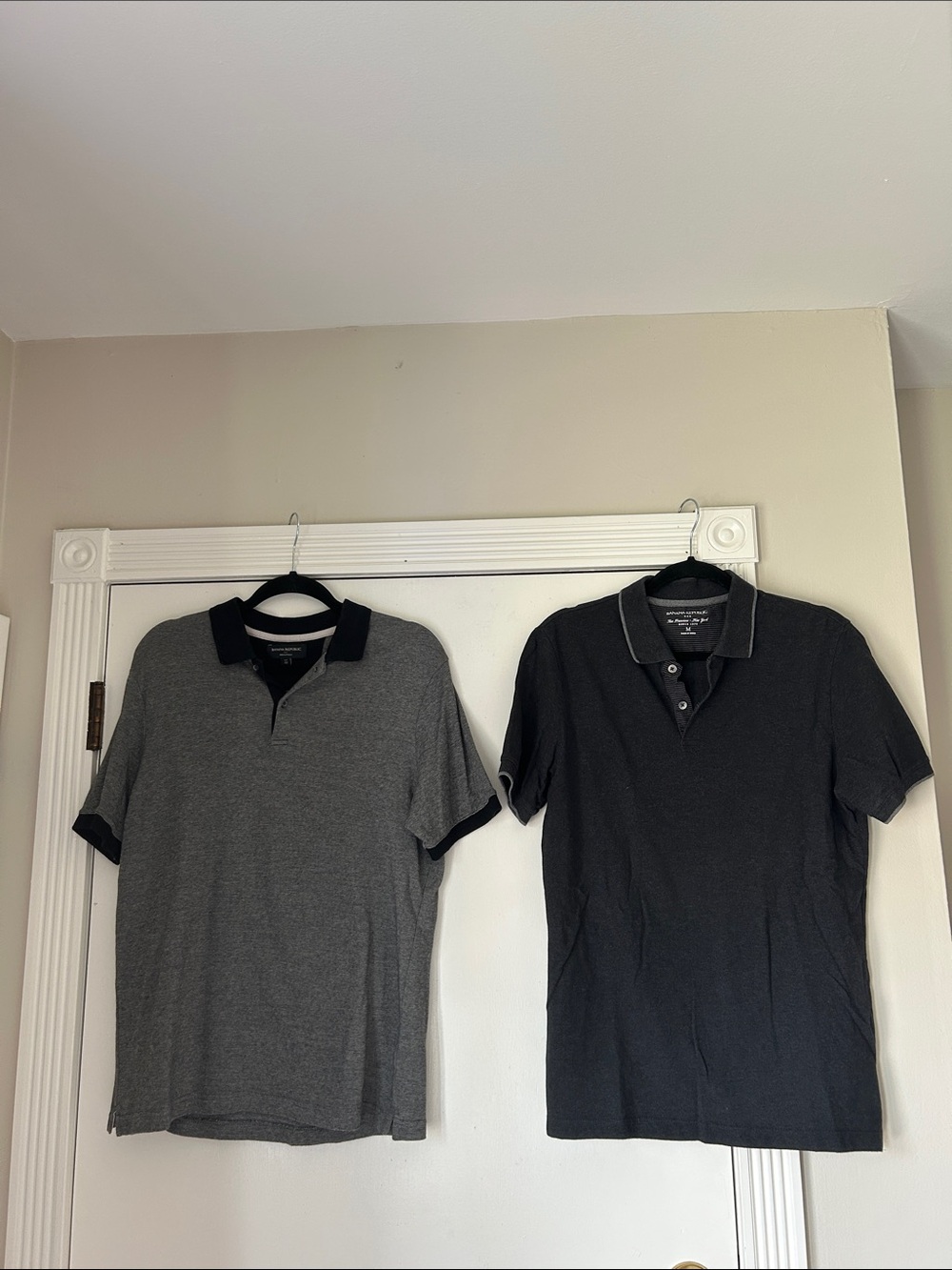 Banana Republic 2 polos Men's Grey and Charcoal Polo Duo